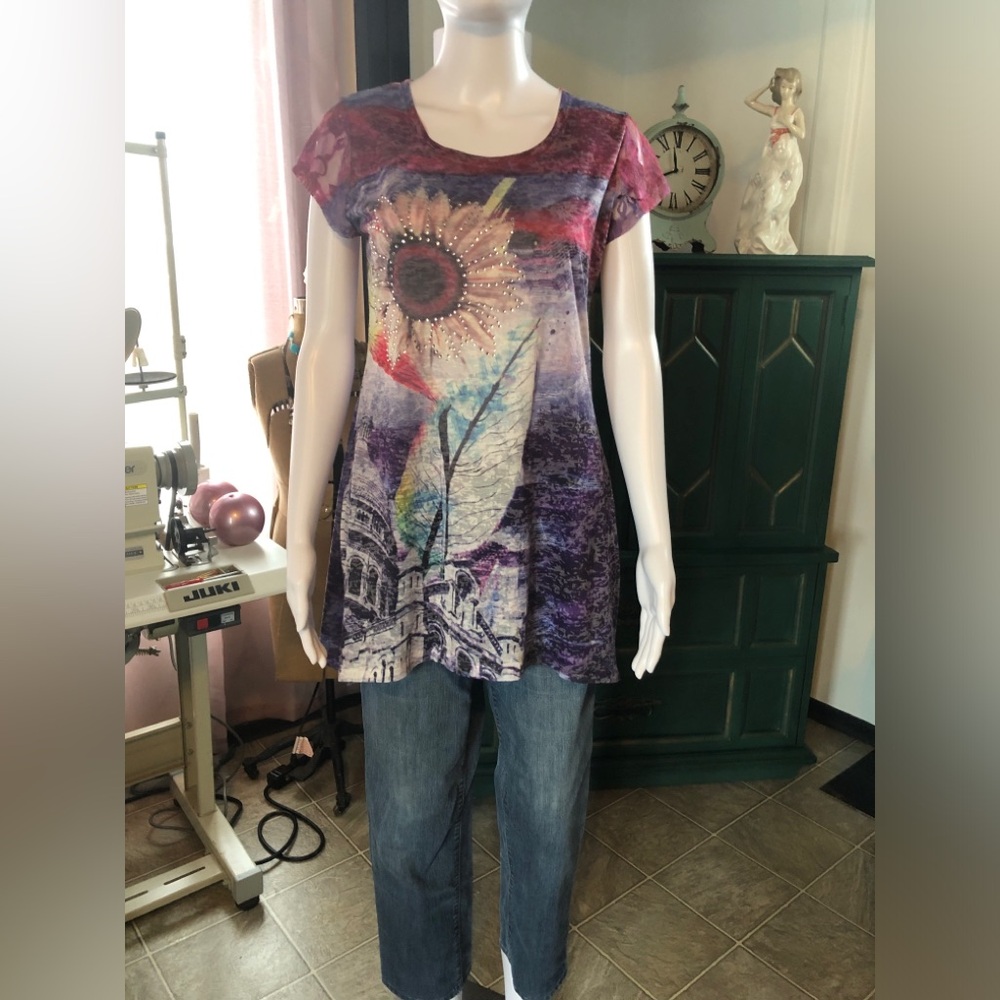 Women’s Variations Small Embellished Tshirt with Lace Sleeve